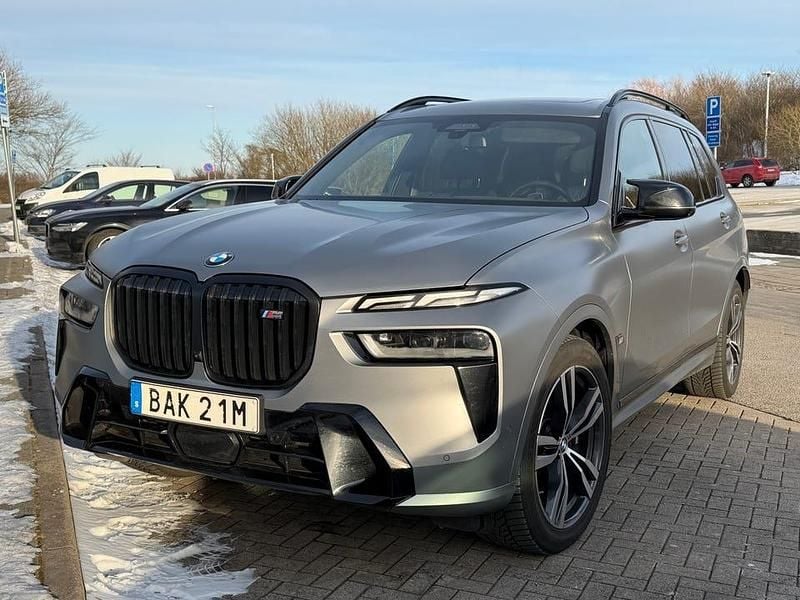 Begagnad BMW X7 M Sport 530 HK (389 kW) 2024 Individual frozen pure grey metallic SUV
