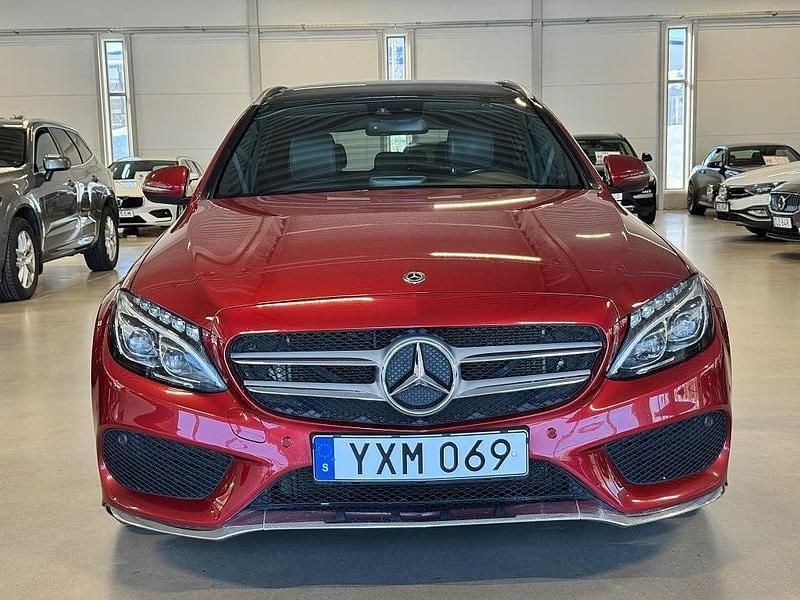 Begagnad Mercedes C220 AMG 170 HK (125 kW) 2017 Röd Kombi