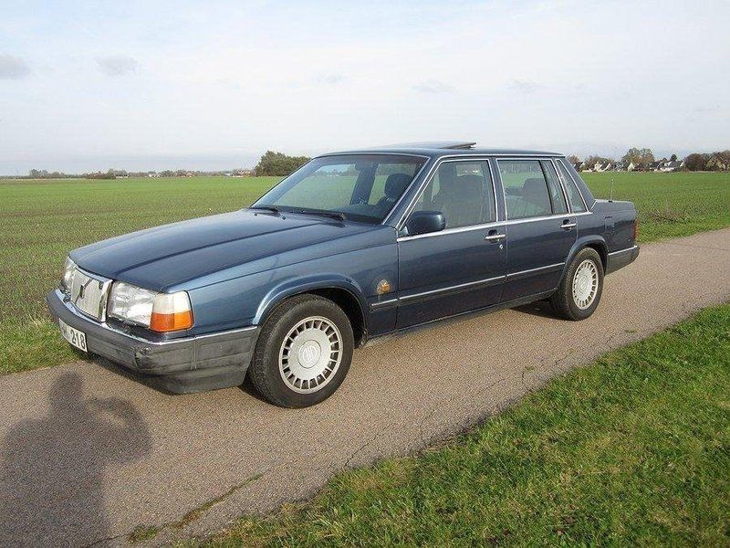 Volvo 760 v6
