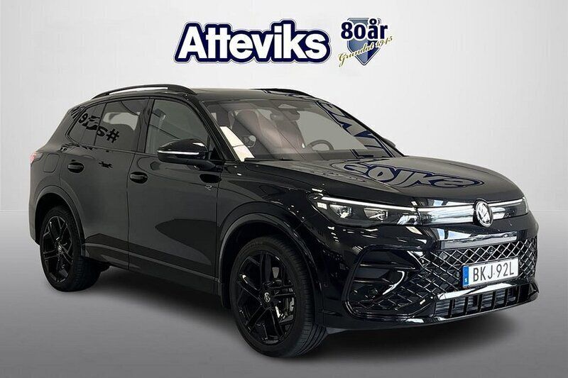 Svart Begagnad 2024 VW Tiguan R-line SUV | 489 000 kr - Bild 1/4
