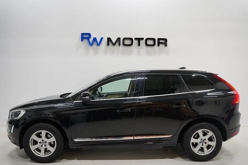 Begagnad Volvo XC60 Summum 190 HK (139 kW) 2016 Svart SUV