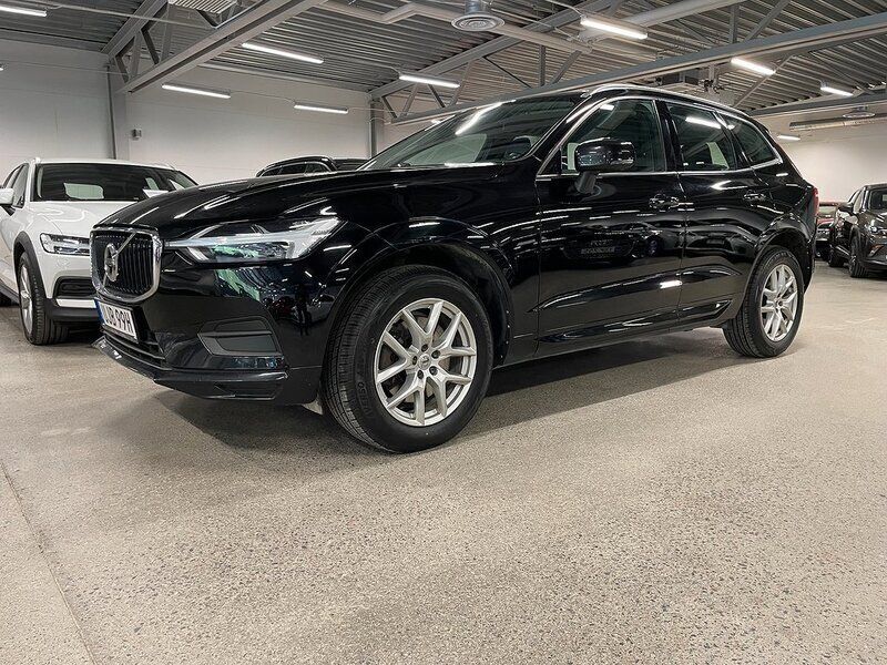 Svart Begagnad 2017 Volvo XC60 SUV | 239 900 kr (Dyr) - Bild 1/4