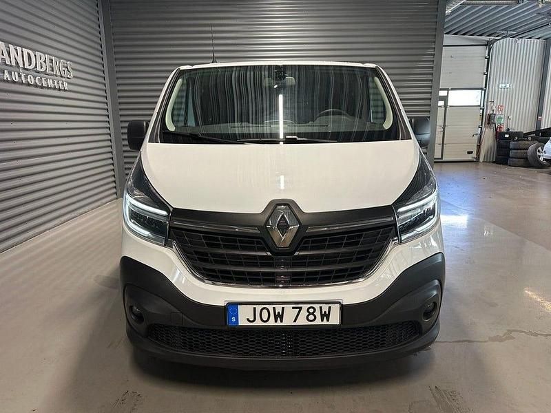 Begagnad Renault Trafic 146 HK (107 kW) 2020 Vit Minibuss