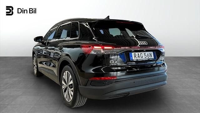 Begagnad Audi Q4 e-tron Design 150 kW (204 HK) 2023 Svart SUV