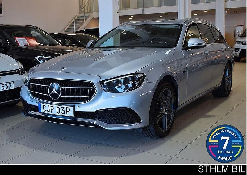 Silver Begagnad 2021 Mercedes E300 Avantgarde Kombi | 374 900 kr (Bra pris) - Bild 1/4