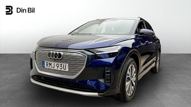 Begagnad Audi Q4 e-tron Advanced 219 kW (299 HK) 2022 Navarrablå metallic SUV