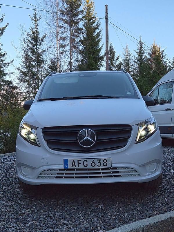 Begagnad 2022 Mercedes Vito Van | 450 000 kr - Bild 1/4