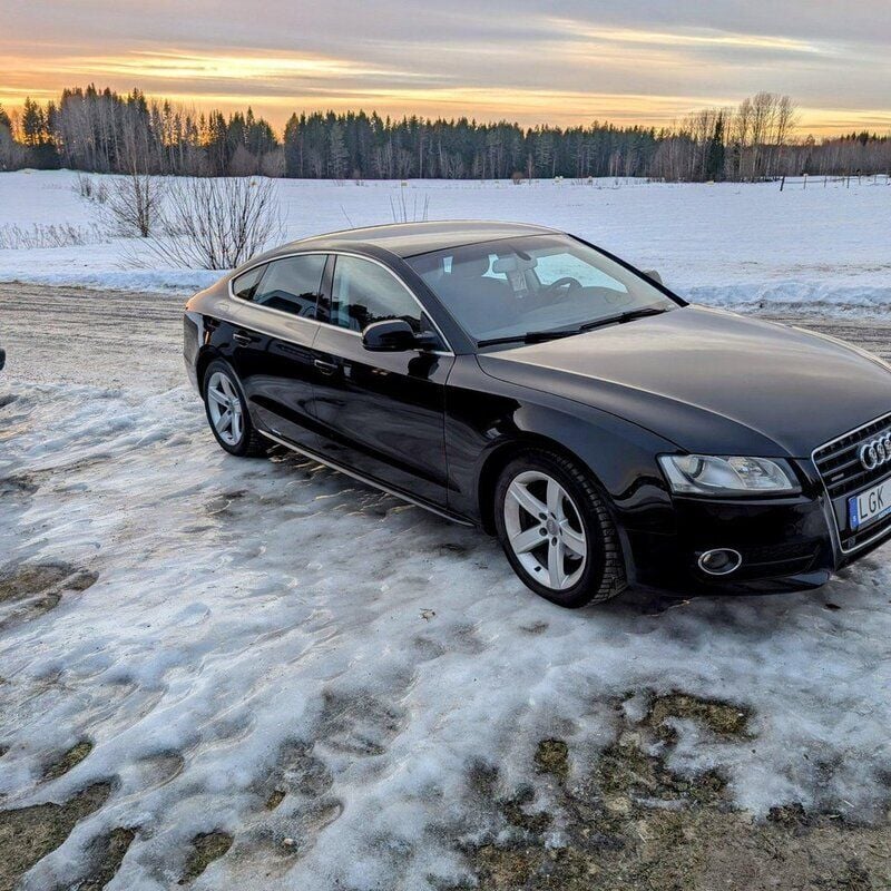 Svart Begagnad 2011 Audi A5 Sportback Comfort Halvkombi | 85 000 kr (Bra pris) - Bild 1/1