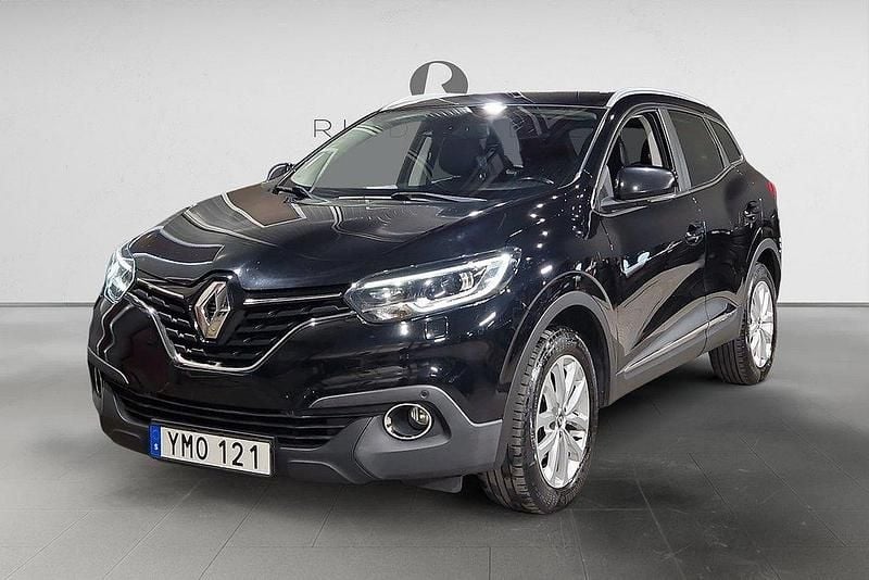 Svart Begagnad 2017 Renault Kadjar LIMITED SUV | 124 900 kr (Marknadspris) - Bild 1/3