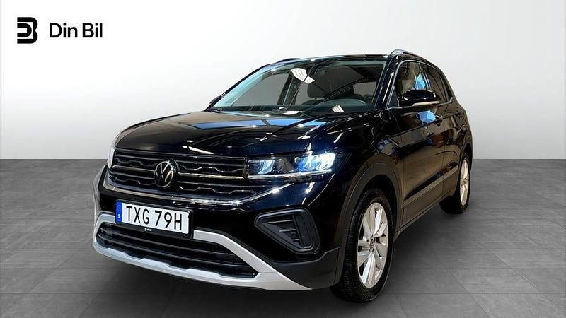 Deep black pearl Begagnad 2025 VW T-Cross Life SUV | 264 900 kr (Marknadspris) - Bild 1/4