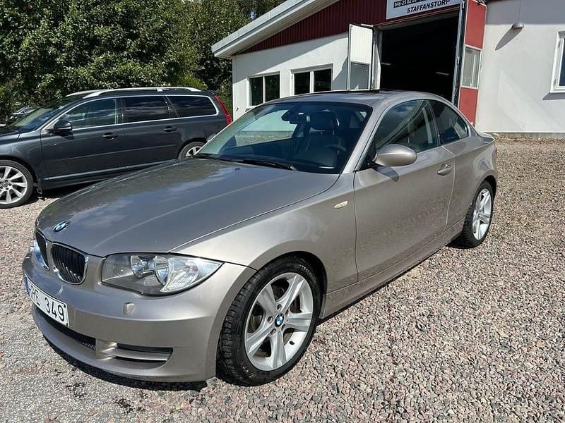 Begagnad BMW 125 Advantage 218 HK (160 kW) 2008 Silver Halvkombi