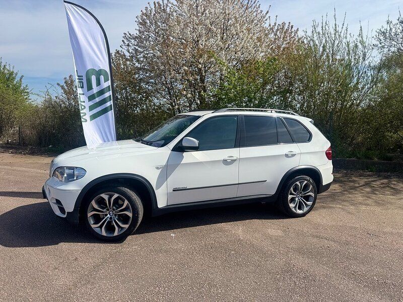 Vit Begagnad 2010 BMW X5 Sport Line SUV | 149 000 kr (Marknadspris) - Bild 1/4