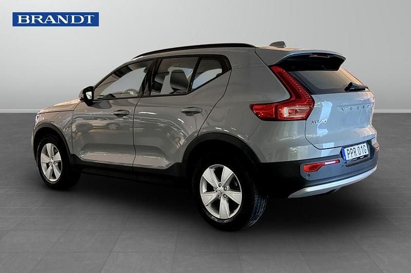 Begagnad Volvo XC40 165 HK (121 kW) 2024 Grå SUV