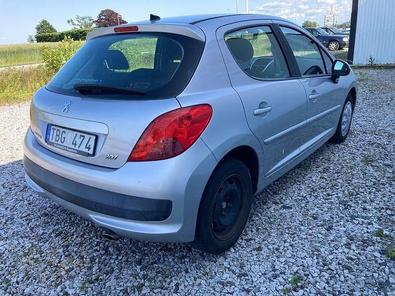 Begagnad Peugeot 207 Sport 109 HK (80 kW) 2007 Ljusgrå (grå) Halvkombi