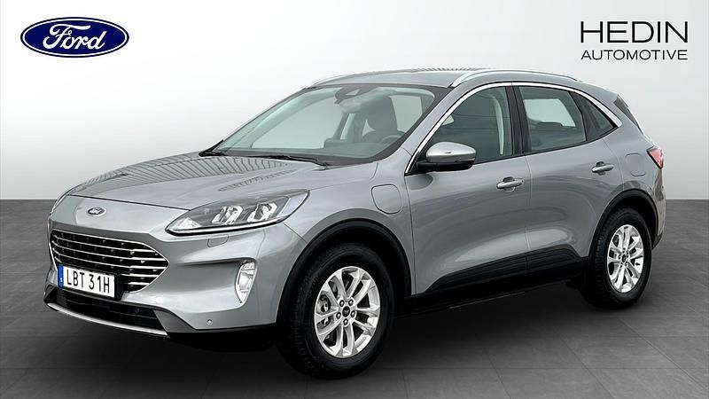 Grå (grey) Begagnad 2021 Ford Kuga Titanium SUV | 249 900 kr (Marknadspris) - Bild 1/4