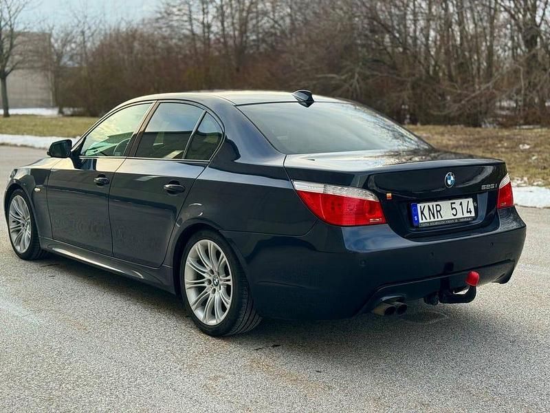 Begagnad BMW 525 M Sport 218 HK (160 kW) 2010 Svart