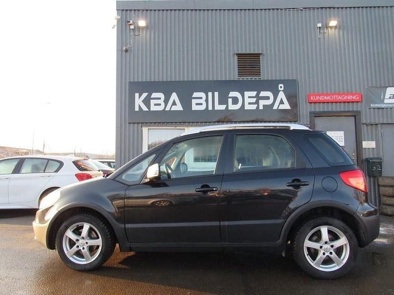 Okänd Begagnad 2012 Fiat Sedici Emotion SUV | 49 900 kr - Bild 1/4