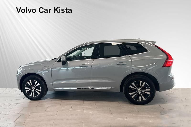 Begagnad Volvo XC60 Core 355 HK (261 kW) 2023 Grå SUV