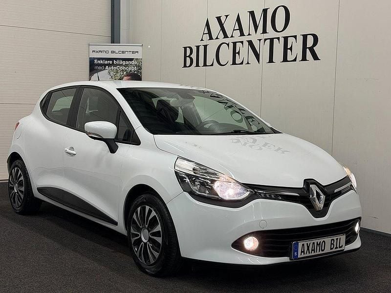 Vit Begagnad 2013 Renault Clio IV Halvkombi | 69 900 kr (Marknadspris) - Bild 1/4