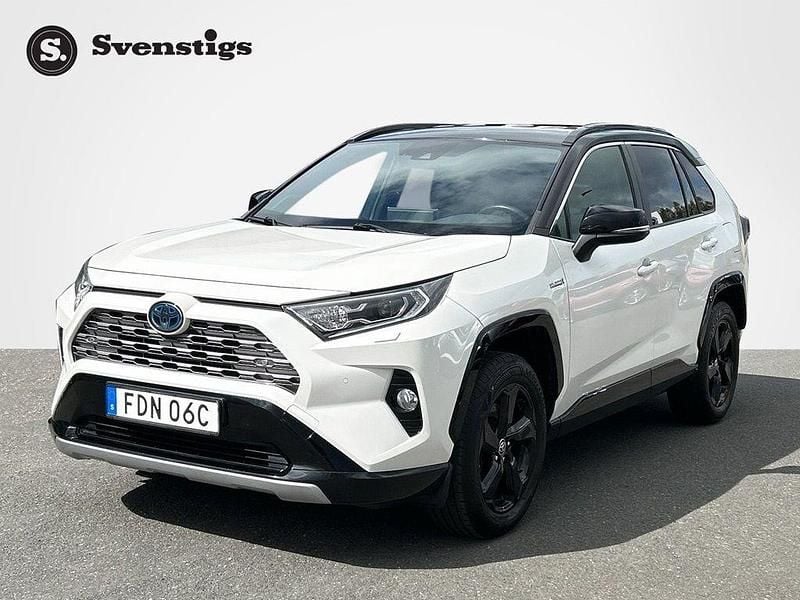 Vit Begagnad 2020 Toyota RAV4 Hybrid SUV | 259 800 kr (Marknadspris) - Bild 1/4