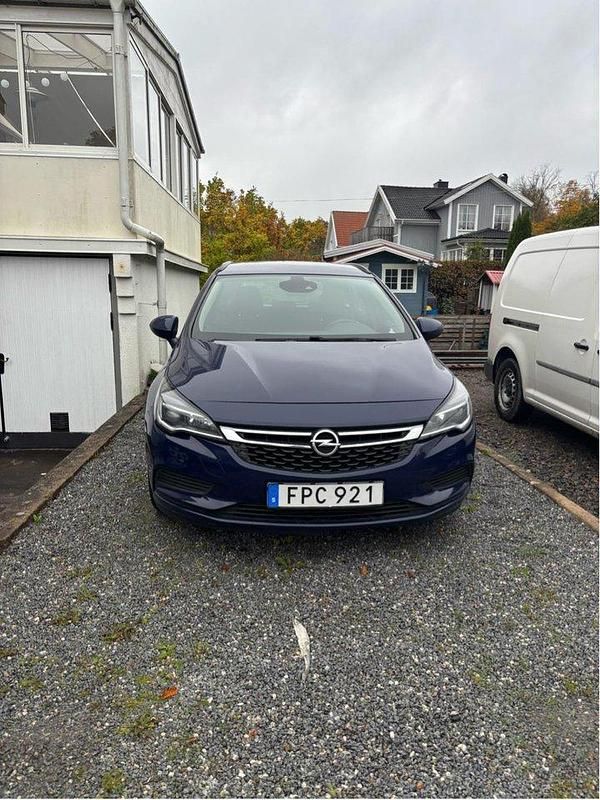 Blå Begagnad 2017 Opel Astra Enjoy Kombi | 70 000 kr (Marknadspris) - Bild 1/4