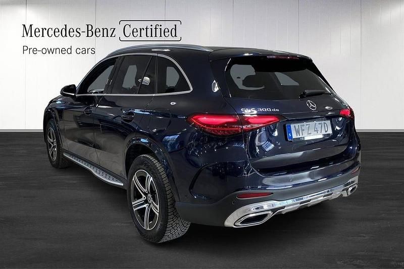 Begagnad Mercedes GLC300 333 HK (244 kW) 2024 Blå SUV
