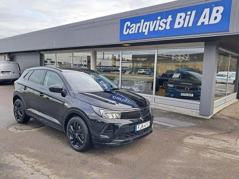 Begagnad Opel Grandland X GS Line 131 HK (96 kW) 2023 Svart SUV