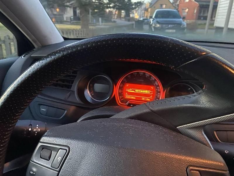 Röd Begagnad 2008 Citroën C5 Kombi | 30 000 kr (Marknadspris) - Bild 1/4