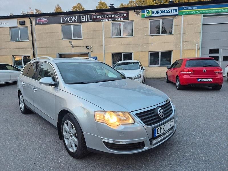 Silver Begagnad 2008 VW Passat Sportline Kombi | 25 900 kr (Dyr) - Bild 1/4