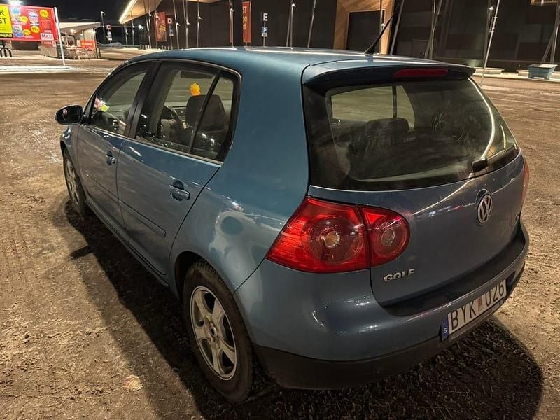 Begagnad VW Golf V 102 HK (75 kW) 2007