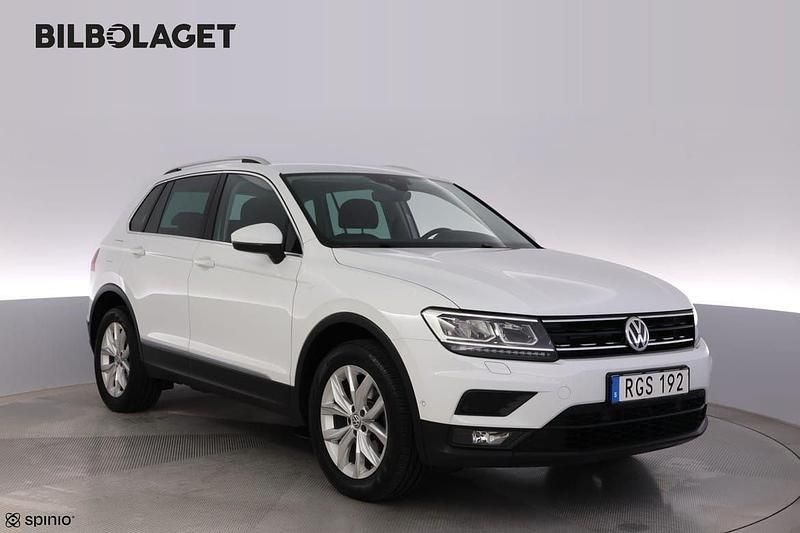 Vit Begagnad 2018 VW Tiguan Executive SUV | 234 800 kr (Superpris) - Bild 1/4