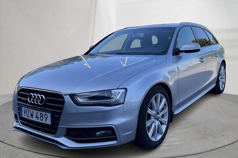 Silver Begagnad 2015 Audi A4 Sedan | 129 000 kr (Bra pris) - Bild 1/4