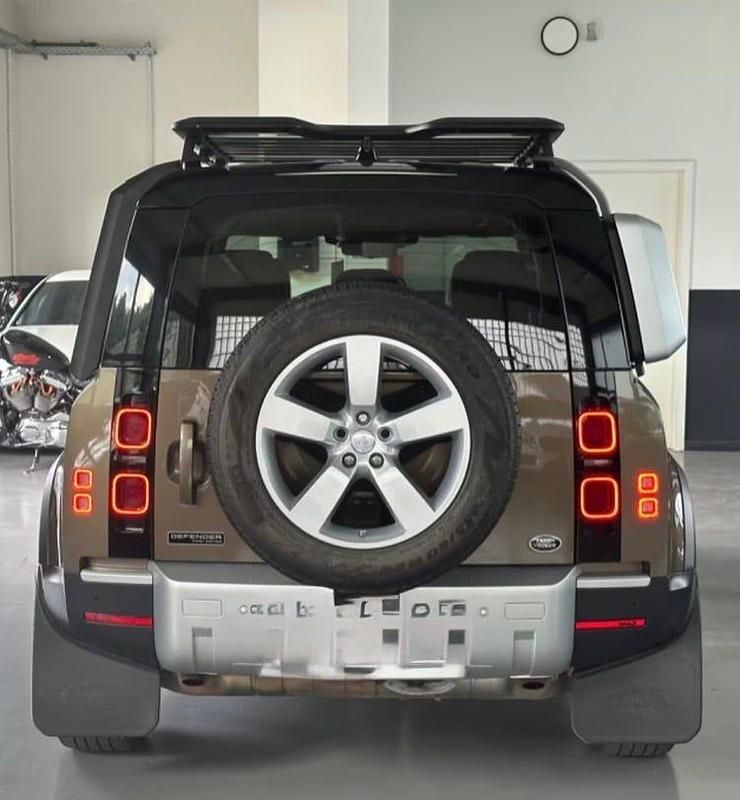 Begagnad Land Rover Defender 400 HK (294 kW) 2020 SUV