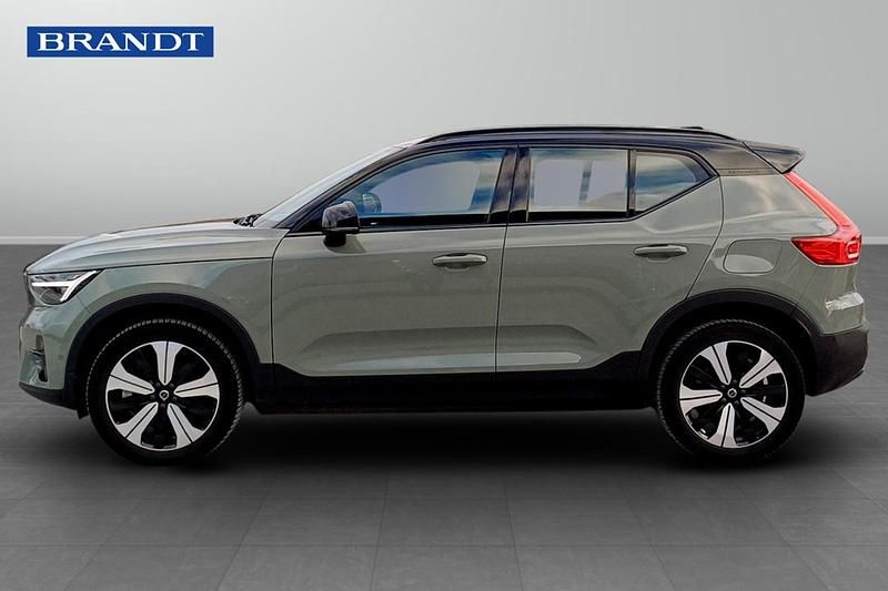 Begagnad Volvo XC40 Single Motor 175 kW (238 HK) 2023 Grön SUV