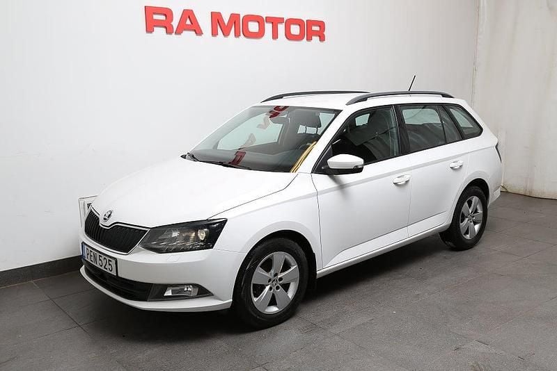 Vit Begagnad 2017 Skoda Fabia Style Kombi | 94 800 kr (Marknadspris) - Bild 1/3