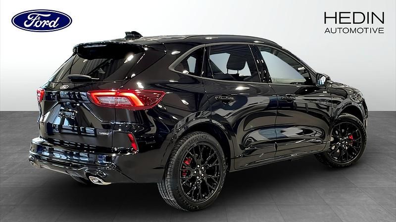 Ny Ford Kuga ST-Line X 243 HK (178 kW) 2026 Svart SUV