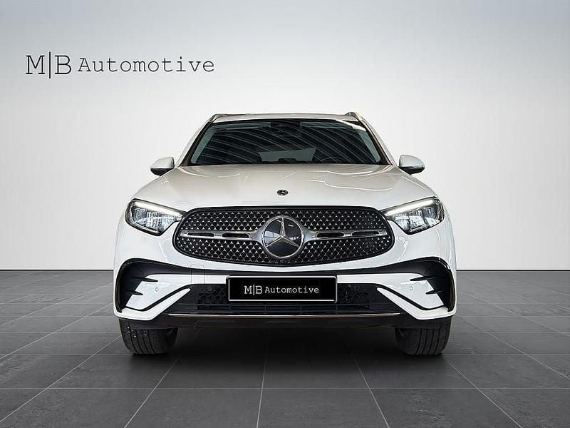 Begagnad Mercedes GLC300e Advanced 333 HK (244 kW) 2024 Vit SUV