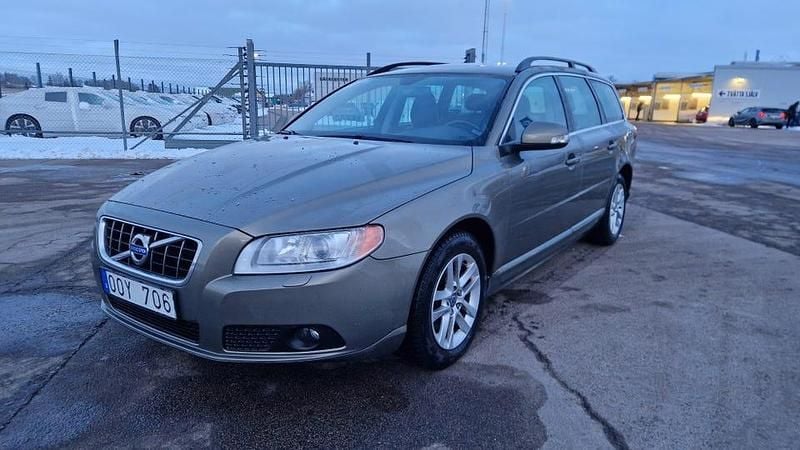 Begagnad Volvo V70 163 HK (119 kW) 2011 Kombi