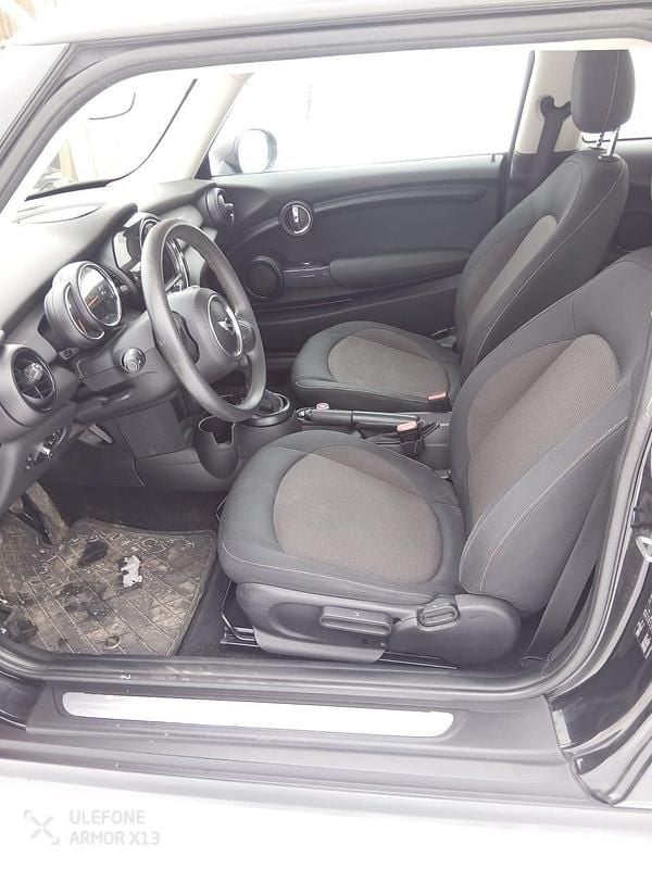 Begagnad Mini ONE 102 HK (75 kW) 2016 Halvkombi