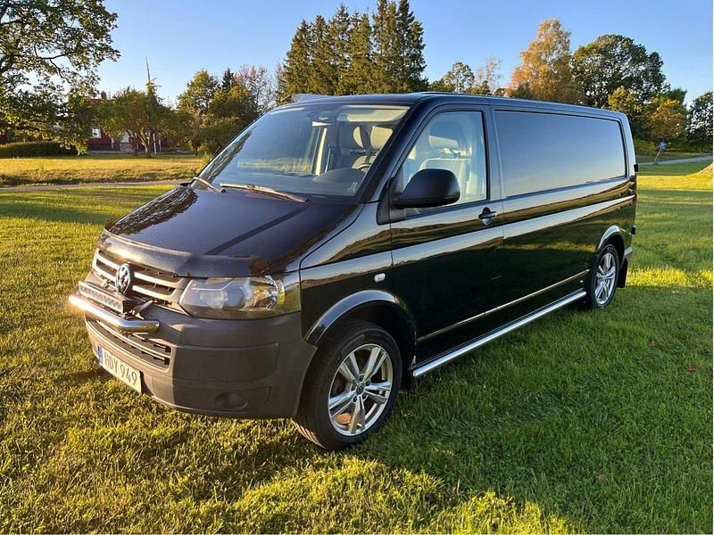 Svart Begagnad 2015 VW T5 Van | 145 000 kr (Dyr) - Bild 1/4