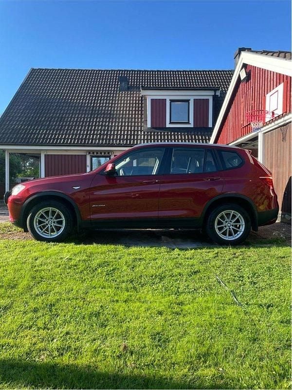 Röd Begagnad 2011 BMW X3 SUV | 90 000 kr (Superpris) - Bild 1/4