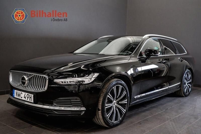 Svart Begagnad 2023 Volvo V90 Core Kombi | 339 000 kr (Bra pris) - Bild 1/4