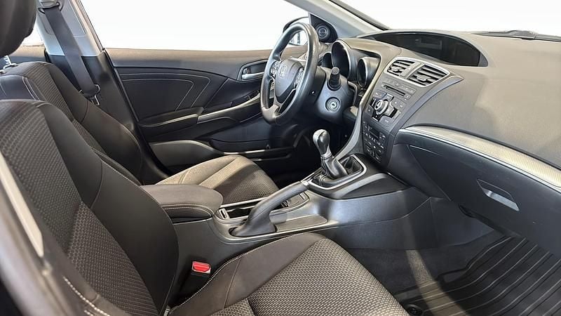 Begagnad Honda Civic 120 HK (88 kW) 2015 Svart Kombi