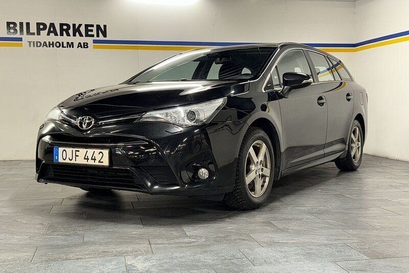 Svart Begagnad 2016 Toyota Avensis Active Kombi | 99 900 kr (Marknadspris) - Bild 1/4