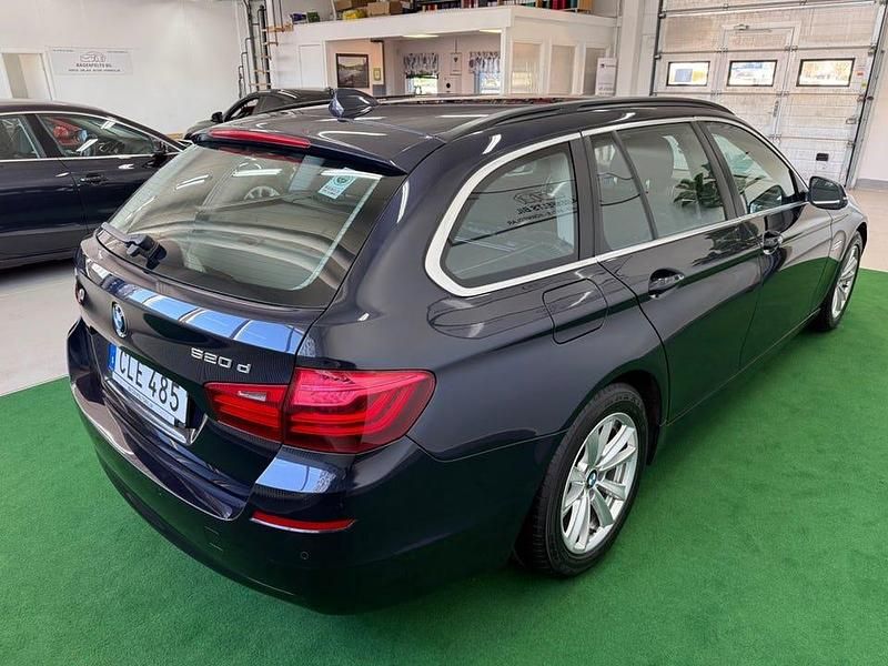 Begagnad BMW 520 184 HK (135 kW) 2014 Blå Kombi