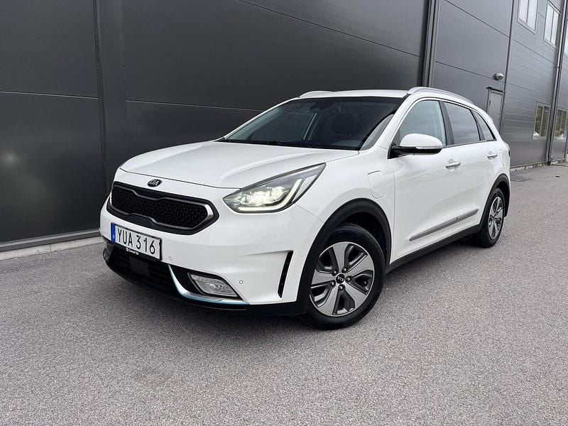 Vit Begagnad 2019 Kia Niro Advance SUV | 139 000 kr (Bra pris) - Bild 1/4