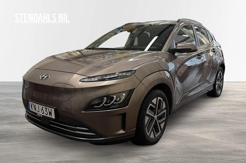 Brun Begagnad 2022 Hyundai Kona SUV | 289 000 kr (Dyr) - Bild 1/4