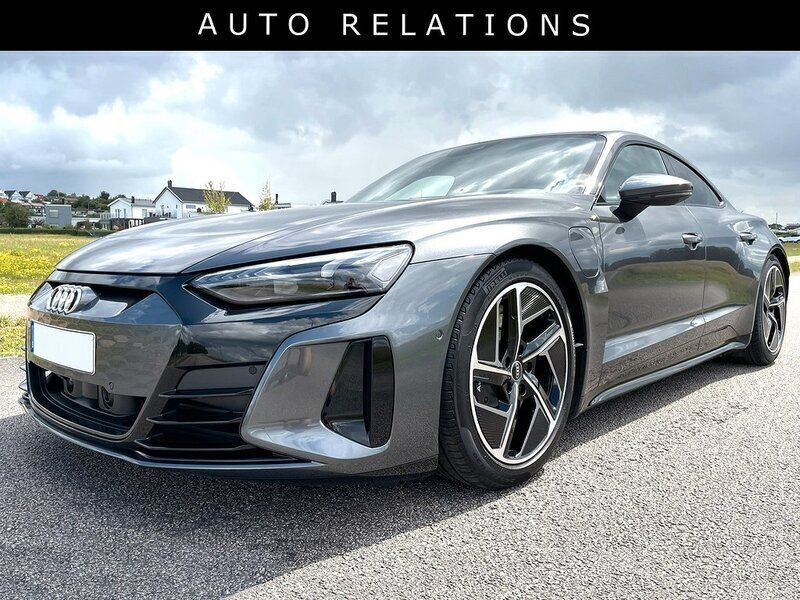 Begagnad 2022 Audi e-tron GT quattro Design Sedan | 649 900 kr - Bild 1/4