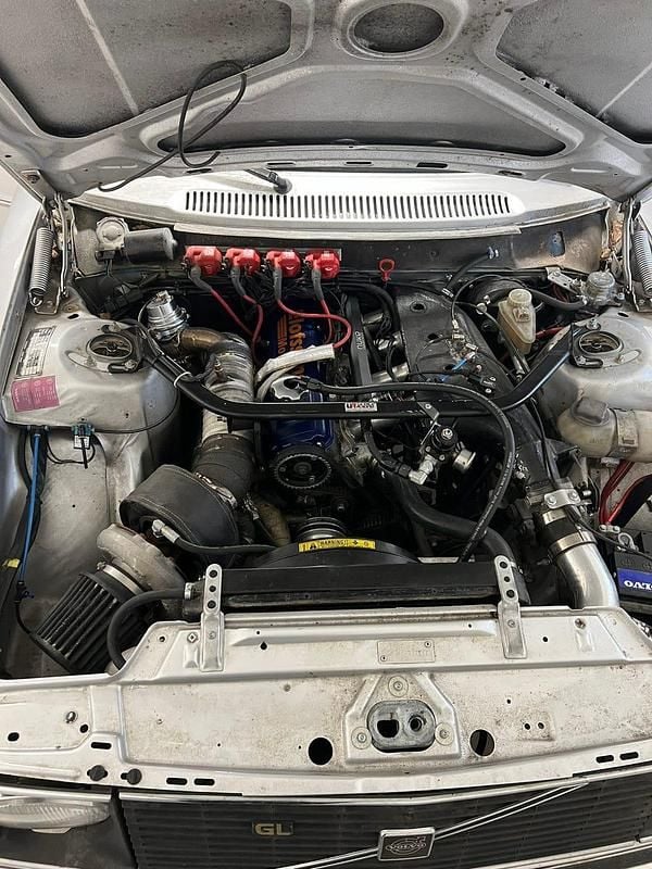 Begagnad 1978 Volvo 244 Sedan | 70 000 kr - Bild 1/3