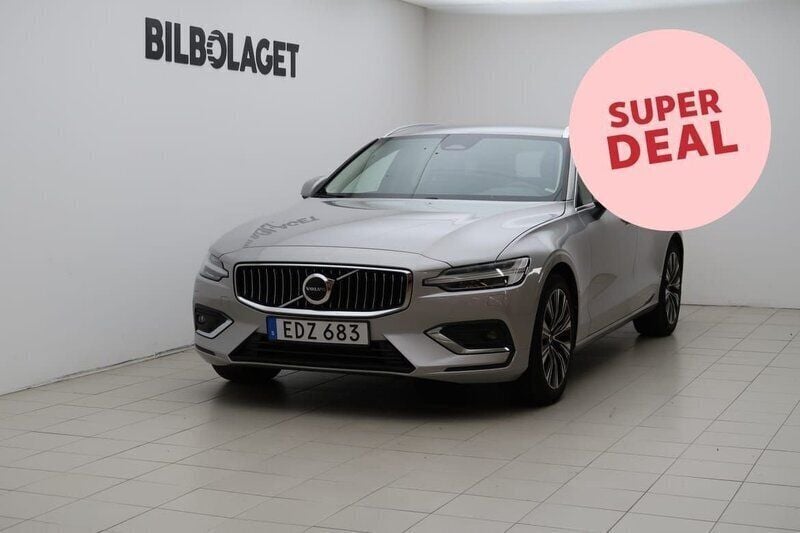 Silver Begagnad 2022 Volvo V60 Plus Kombi | 314 500 kr (Bra pris) - Bild 1/4